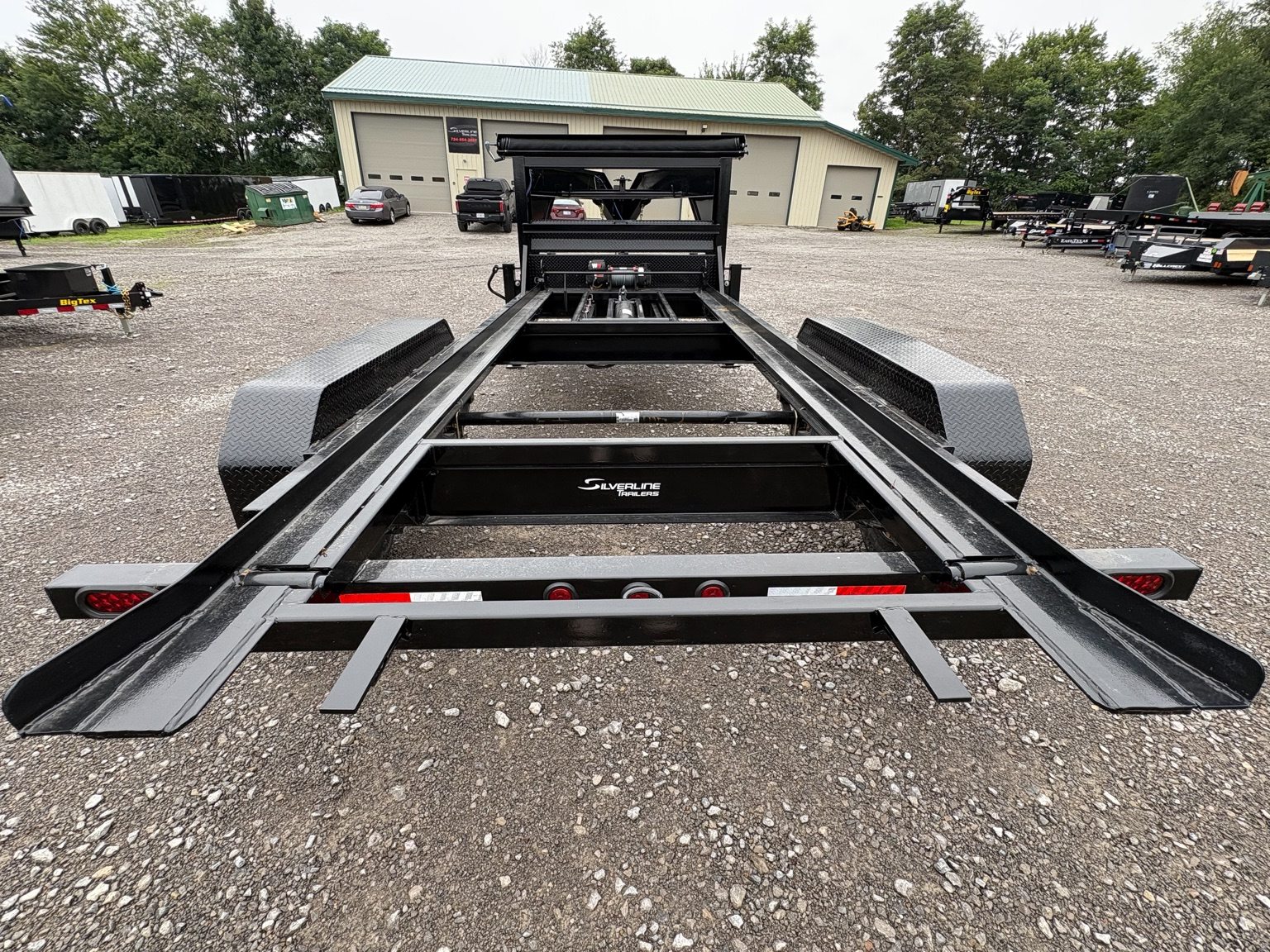 Rear loading system on the trailer